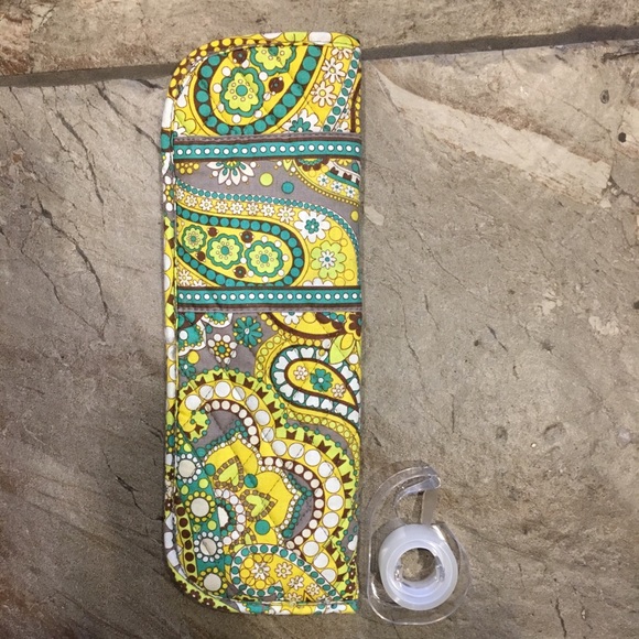 Vera Bradley straightener holder - Picture 2 of 3